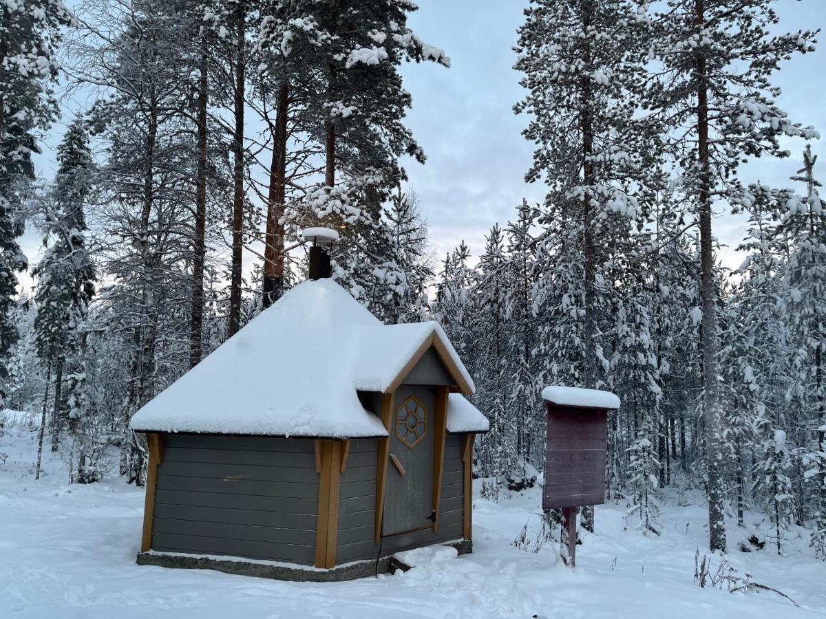 Aurora Igloo Fireplace-Heated Tents In A Secret Forest With Private Jacuzzi And Shared Sauna Bathroom And Dog Friendly Rovaniemi Bagian luar foto